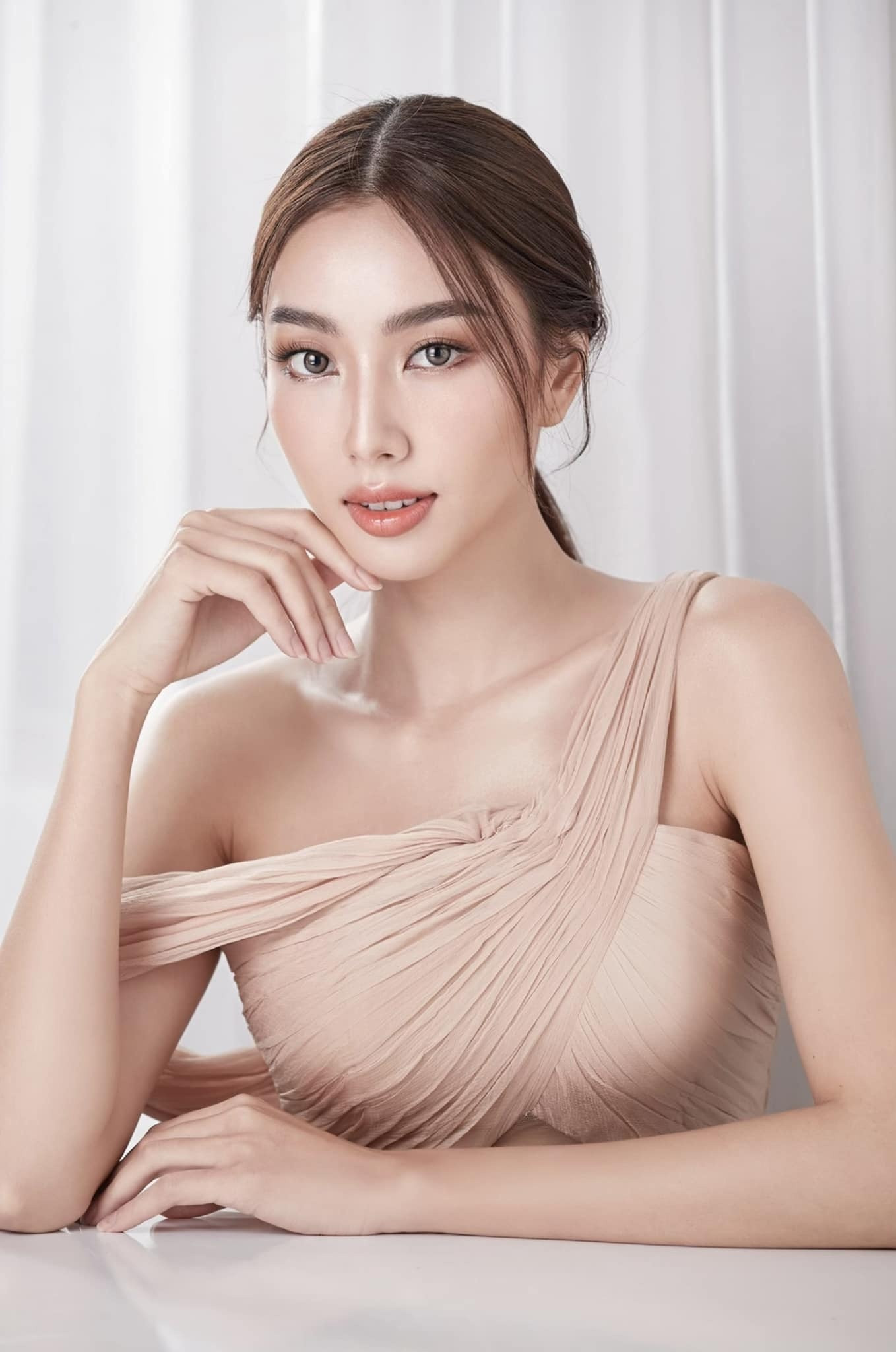 thuy tien, dang thuy trang anh 1