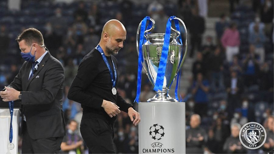 HLV Pep Guardiola và học trò buồn tê tái khi lỡ ngôi vương C1