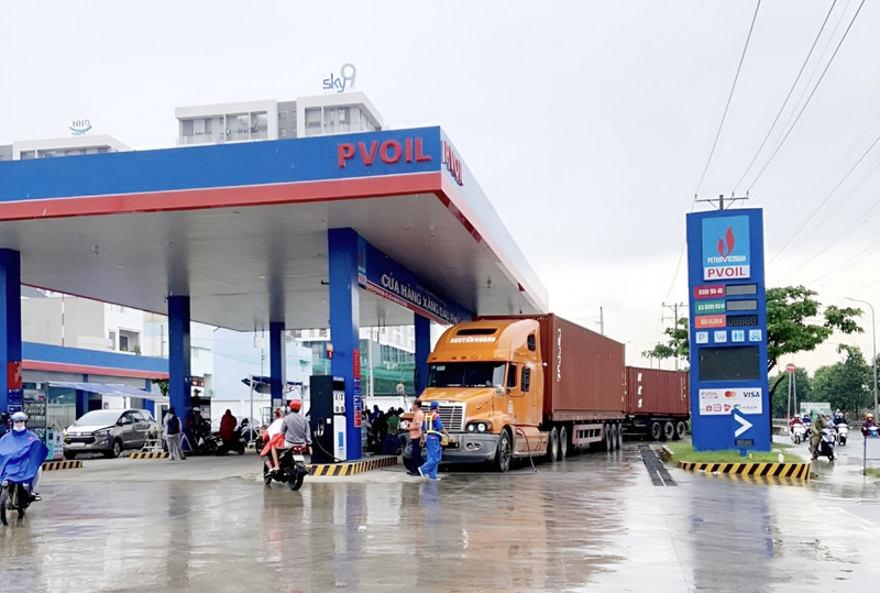 Petrovietnam nỗ lực góp sức bình ổn thị trường xăng dầu