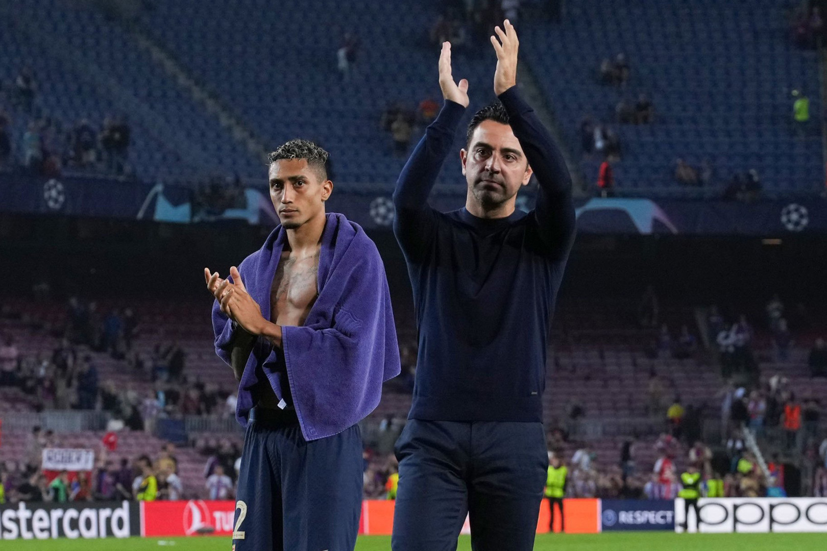 Xavi: Barca có thể giành cú ăn 4