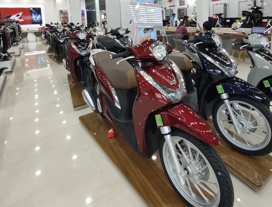 Nối gót Honda SH, SH mode tăng chênh gần 20 triệu đồng