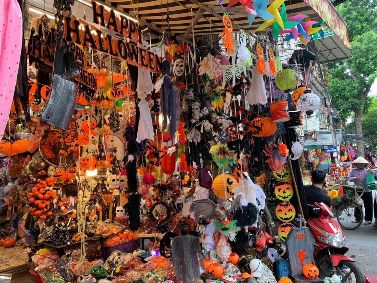 best halloween hangout spots in hanoi picture 1