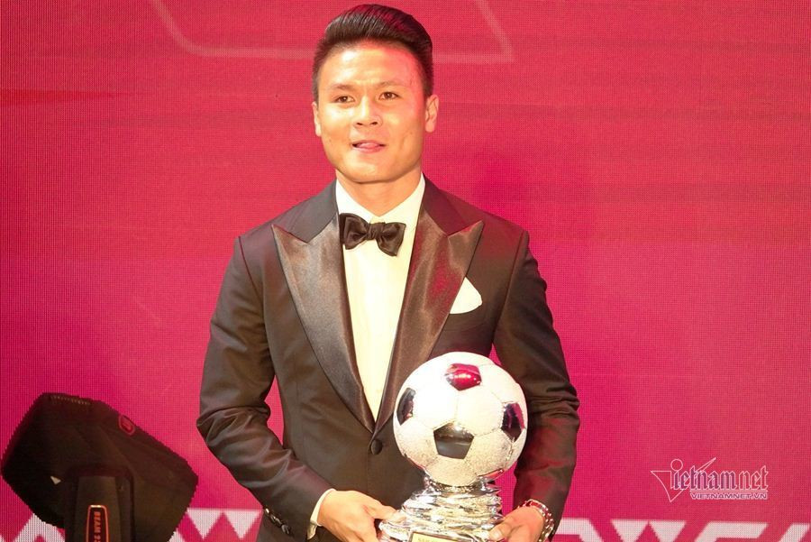 Quang Hải khó dự AFF Cup: Bỏ Quả bóng vàng cho mục tiêu lớn hơn