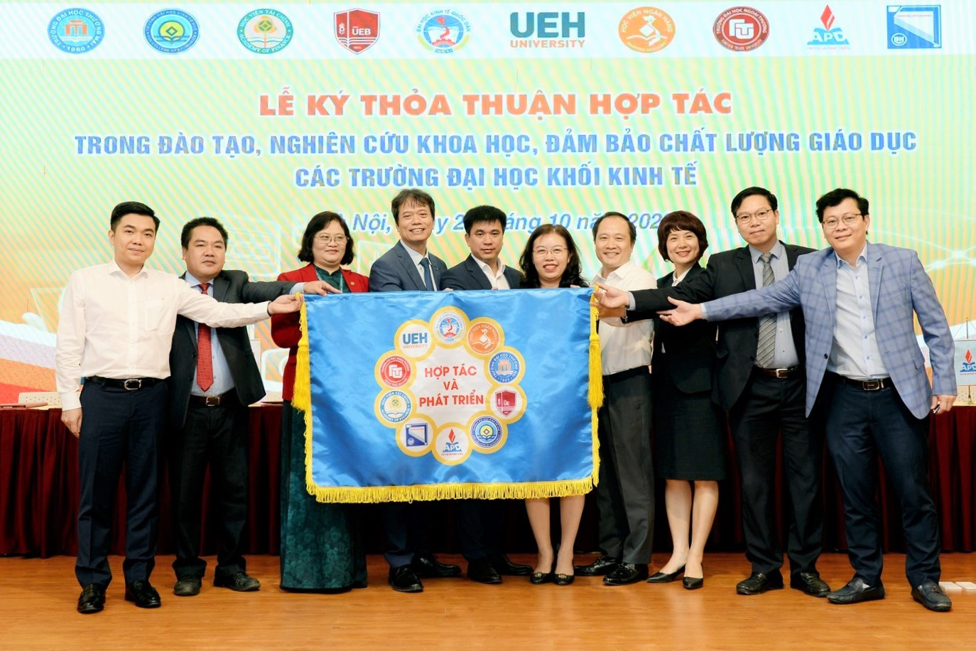 Sinh viên 10 trường kinh tế có thể sang học trao đổi ở trường bạn