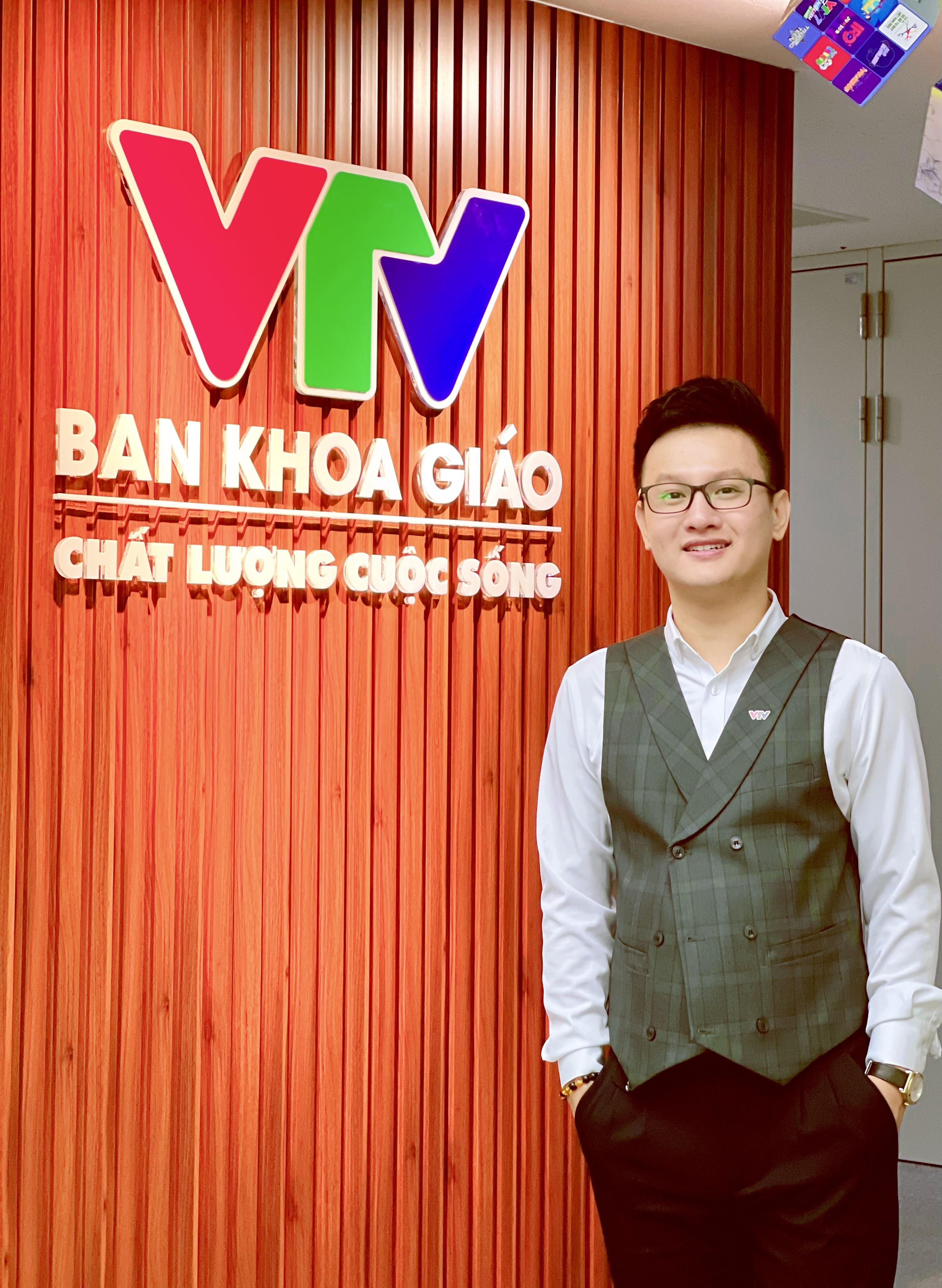 MC Đại Dương VTV tiết lộ bất ngờ về thu nhập và bị đồng nghiệp chơi xấu