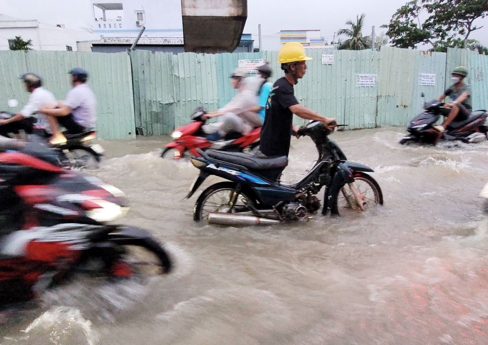 VIETNAM NEWS HEADLINES OCTOBER 29