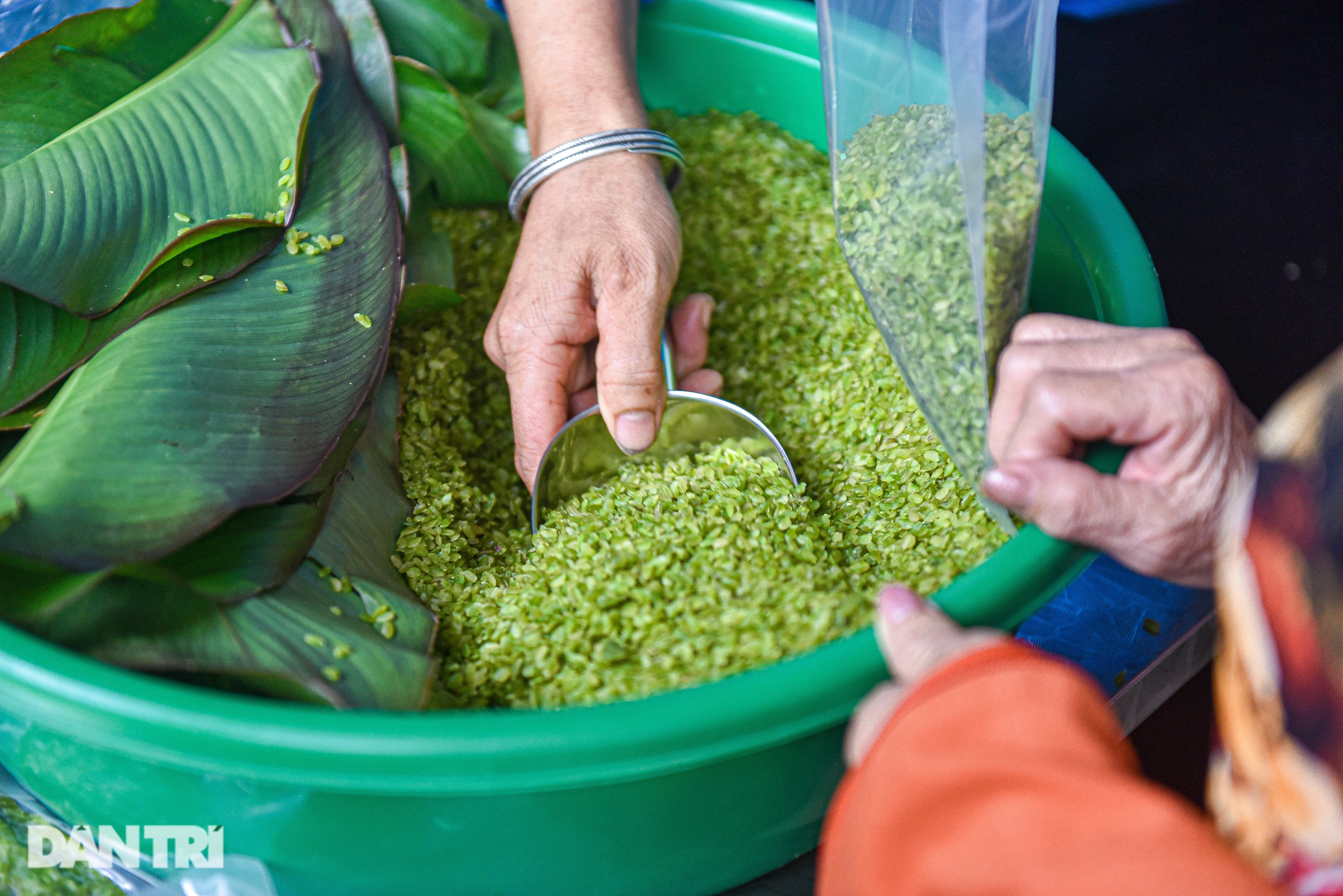 Độc đáo món rang 4 lửa, giã 10 lần của người Thái ở Tây Bắc - 1