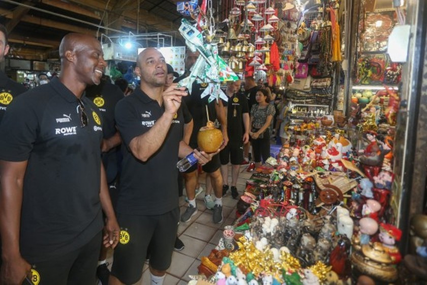 More foreign visitors to HCMC signals thriving tourist season ảnh 2