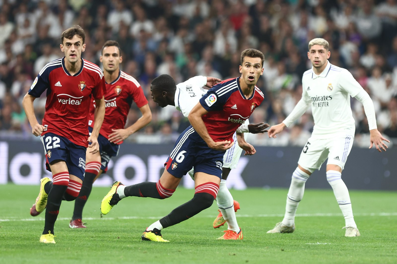 Osasuna gây ra khá nhiều khó khăn cho Real