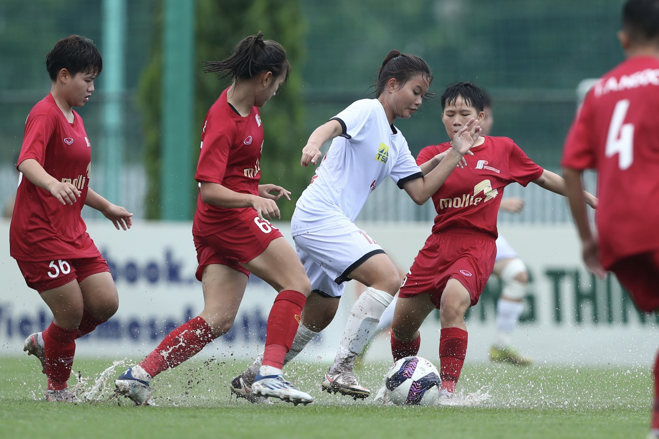 Giải U16 nữ VĐQG 2022: Hà Nội và Hà Nam chia điểm