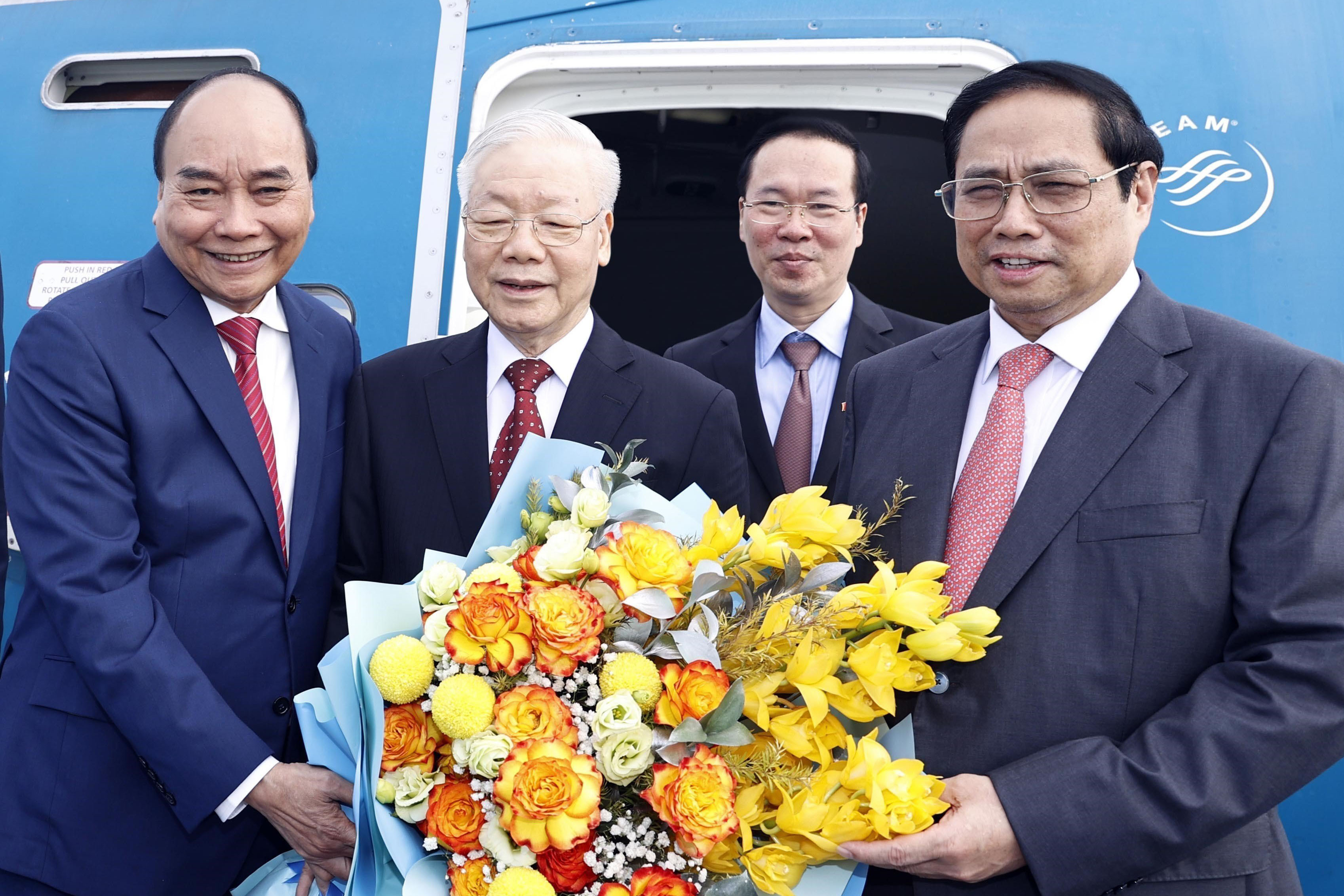 Tổng Bí thư Nguyễn Phú Trọng lên đường thăm chính thức Trung Quốc