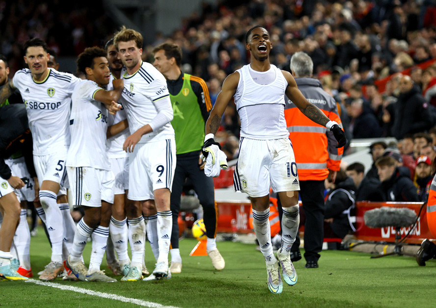 Leeds gây sốc đánh gục Liverpool ngay tại Anfield