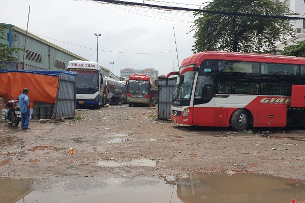 Vụ 300 chuyến bỏ bến: Nhà xe nêu lý do 'tốn tiền' nếu vào Miền Đông mới