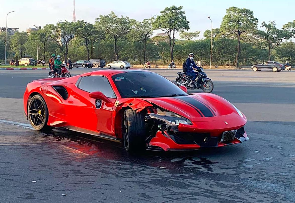 Siêu xe Ferrari trong vụ tai nạn 1 người chết ở Hà Nội thuộc hàng độc, giá tới 30 tỷ đồng