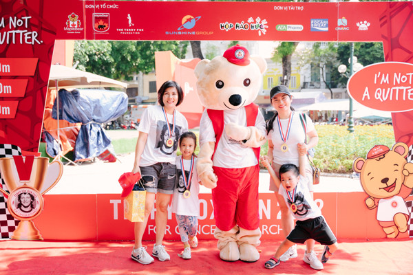 Maple Bear cùng 2.000 người tham gia chạy bộ gây quỹ điều trị ung thư cho trẻ em