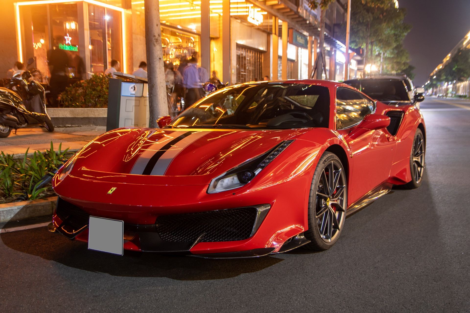 Ferrari anh 1