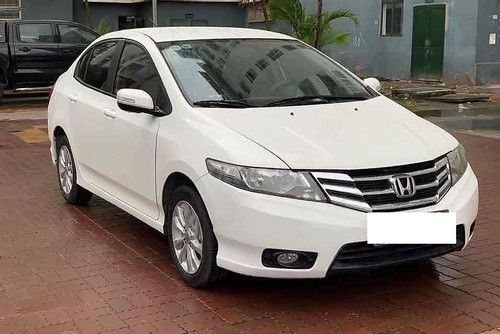 Có nên mua Honda City 2013 đi gần 2 vạn km giá 430 triệu đồng?