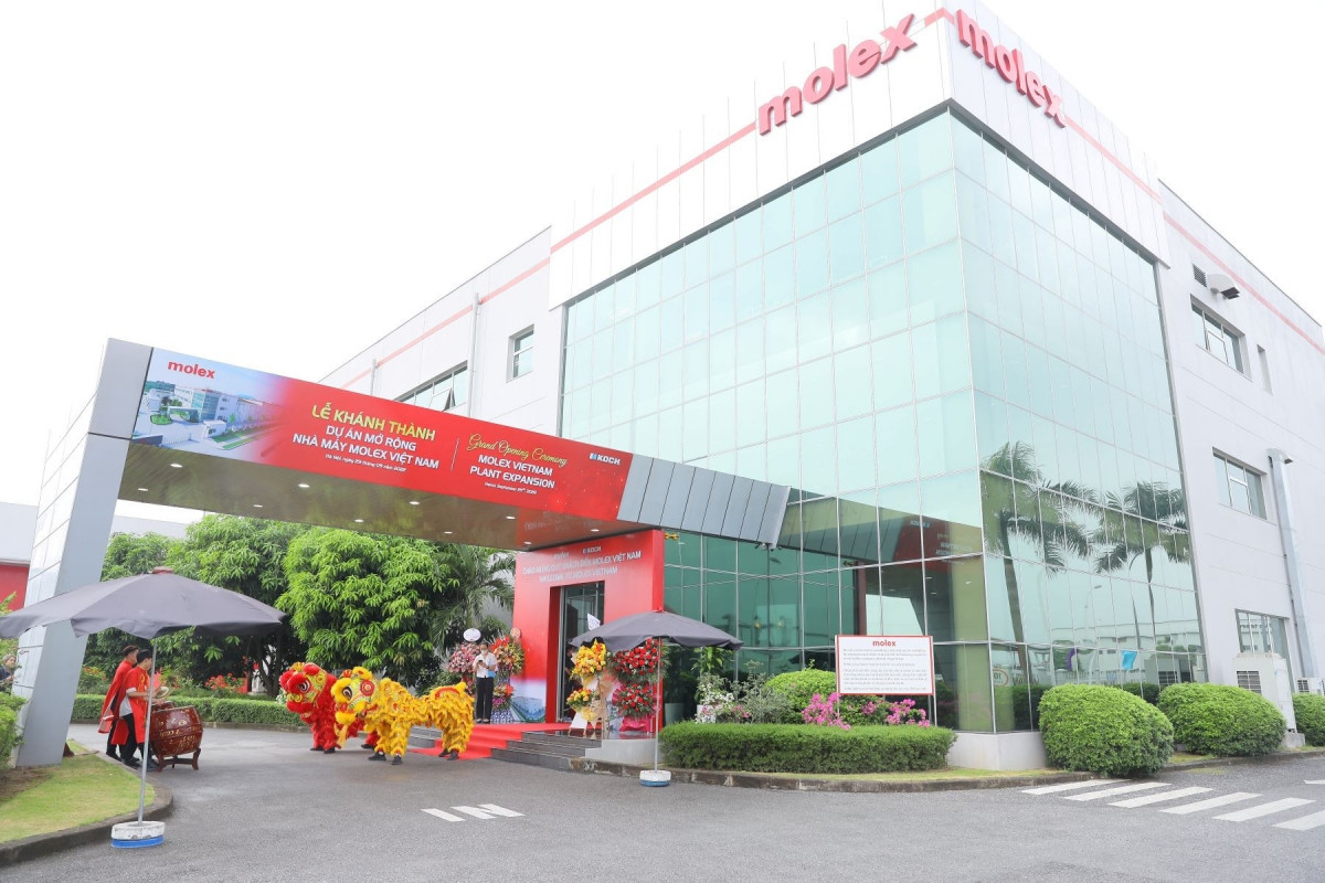 foreign hi-tech firms expand investment in vietnamese market picture 1