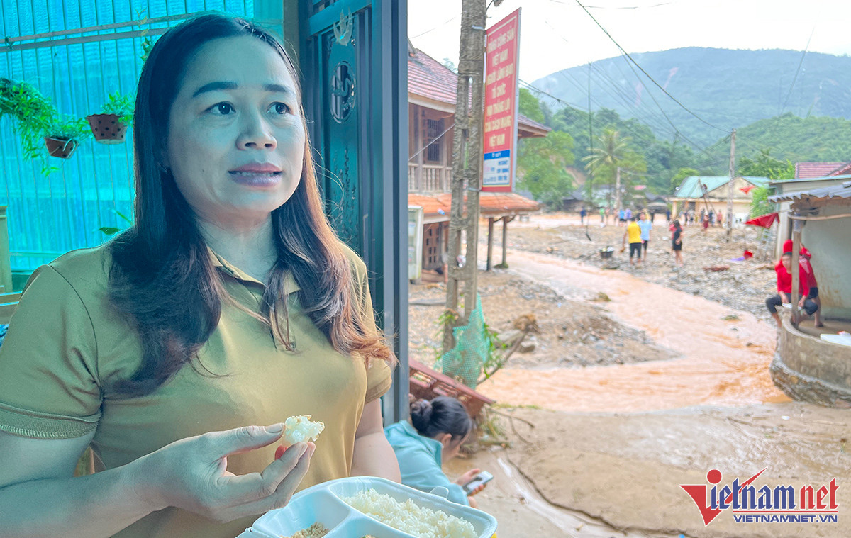 Hình ảnh tan hoang của hàng chục ngôi nhà giáo viên sau trận lũ quét