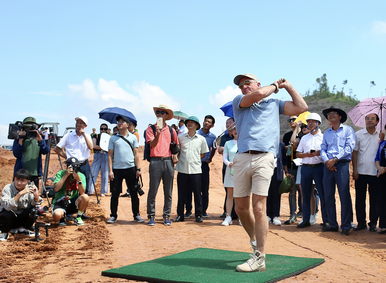 Huyền thoại golf thế giới phát bóng ở Phú Thọ