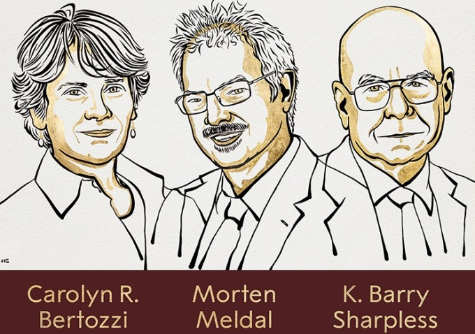 Nobel Hóa học 2022 gọi tên ba nhà khoa học Mỹ, Đan Mạch