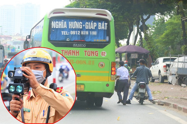 Cảnh sát Hà Nội hóa trang xử lý xe khách chạy ‘rùa bò’