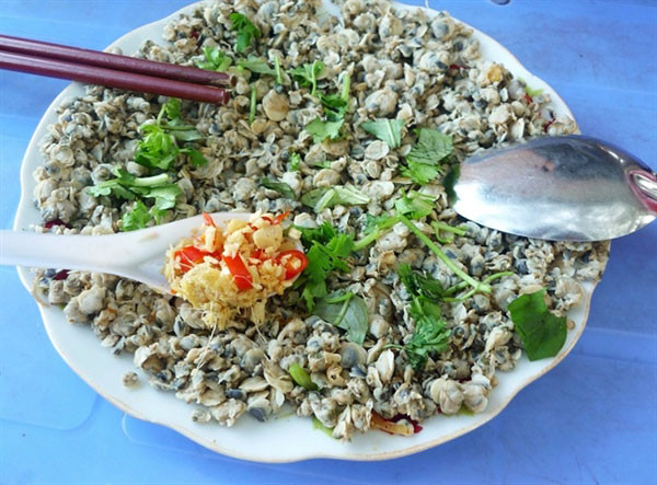 Visiting Quang Tri to enjoy its speciality: bun chat chat