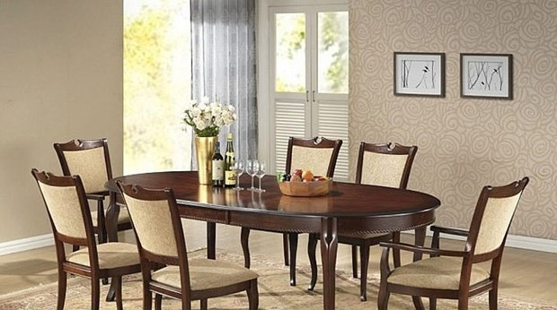 Vietnam to impose temporary anti-dumping duties on Chinese tables, chairs hinh anh 1