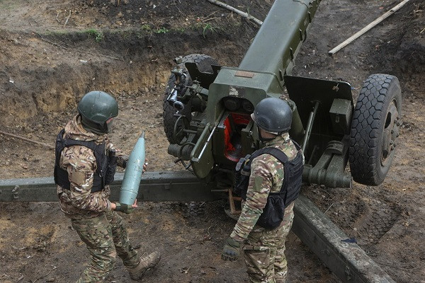 Ukraine tiến mạnh ở miền đông và nam, Nga ồ ạt tấn công tên lửa Zaporizhzhia