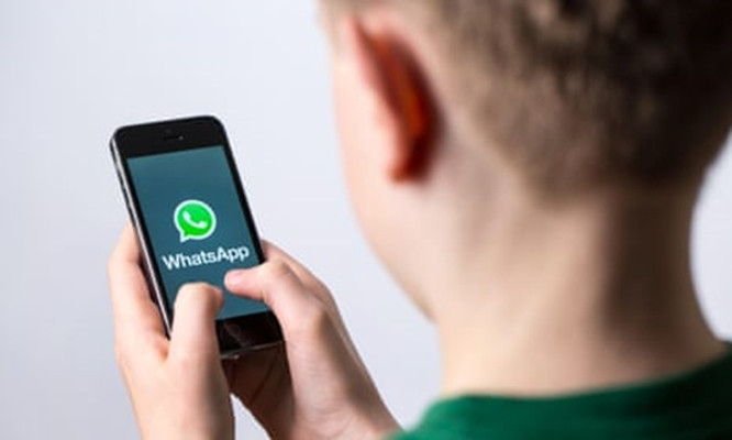 Nhà trường bất lực trước nội dung WhatsApp độc hại 'tấn công' học sinh sau giờ học