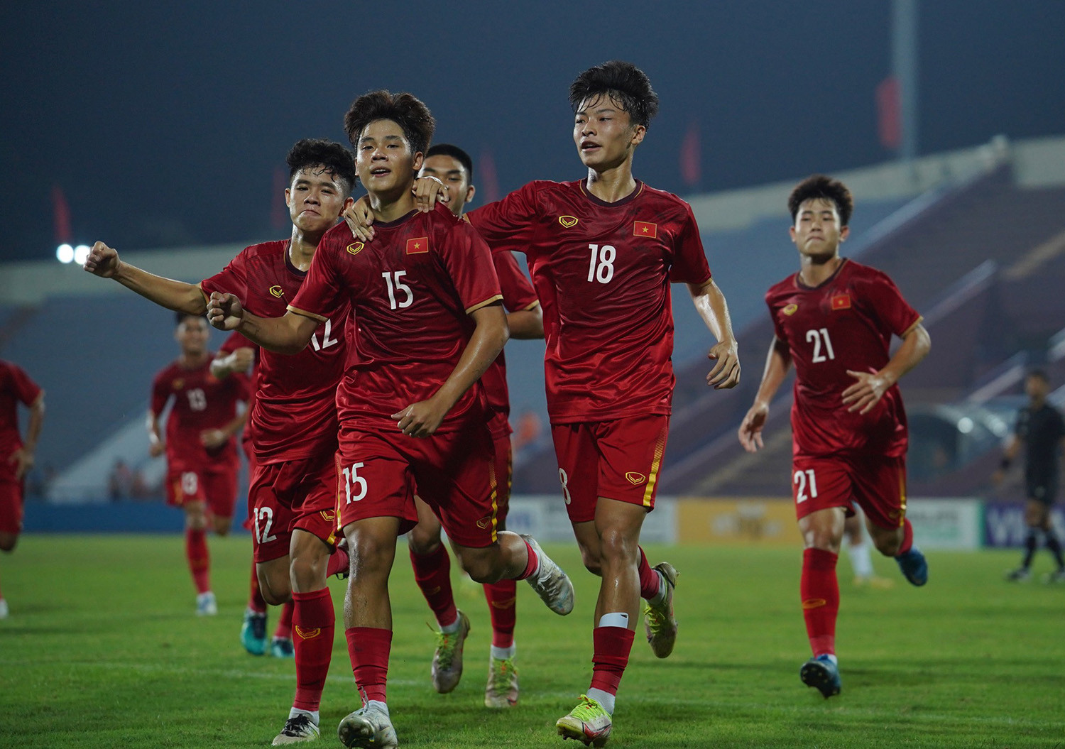 U17 Việt Nam đấu Nepal: Thắng đậm, chờ quyết đấu Thái Lan