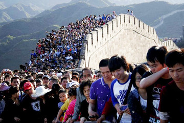Trăm triệu người đi du lịch, danh lam thắng cảnh Trung Quốc đông nghẹt thở dịp Quốc khánh
