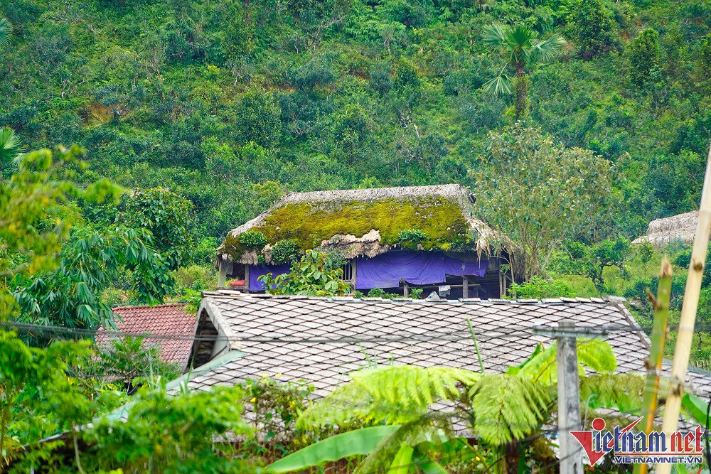 Beautiful moss-covered houses of Dao people in Ha Giang