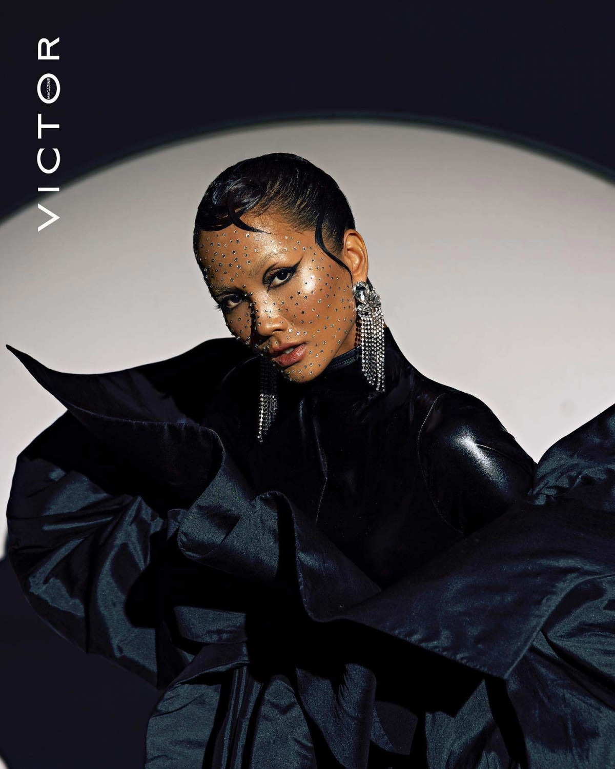 h hen nie captures spotlight in international magazines picture 7