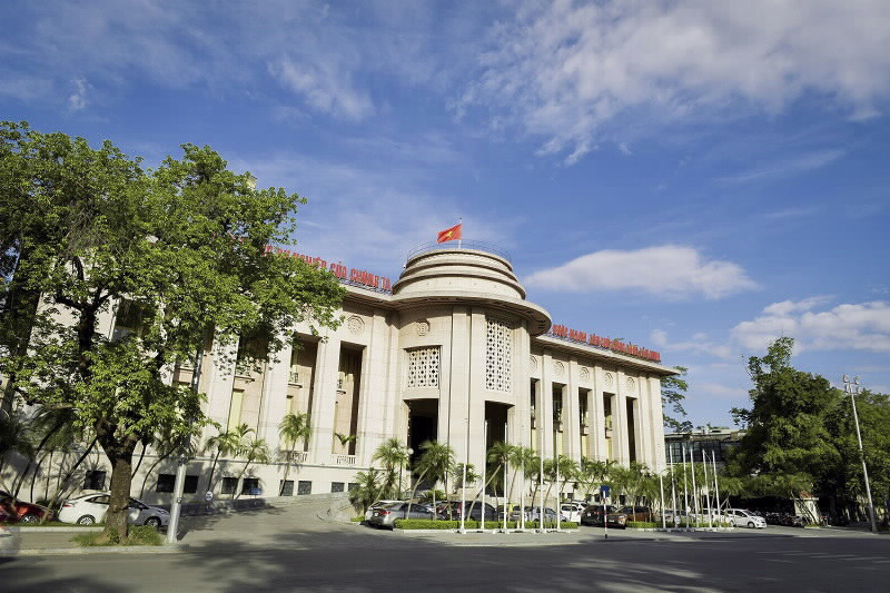 Ngân hàng Nhà nước khuyến cáo không rút tiền trước hạn