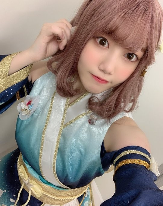 Seena Hoshiki ung thu anh 1