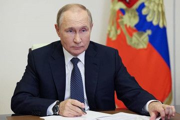 Nga thắt chặt an ninh với cầu Crưm, cảnh báo phản đòn kinh tế phương Tây