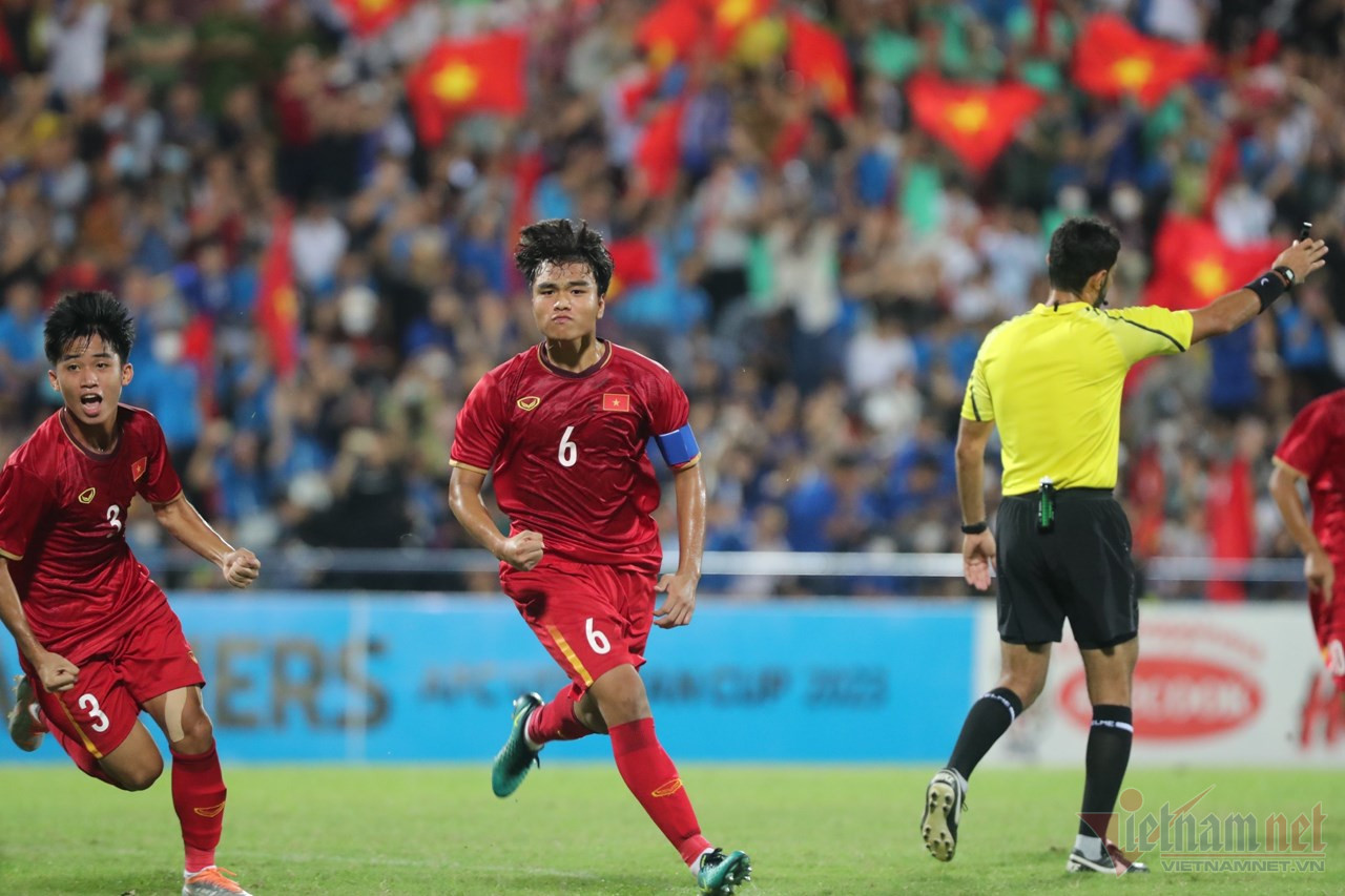 Video bàn thắng U17 Việt Nam 3-0 U17 Thái Lan: Đoạt vé dự VCK U17 châu Á