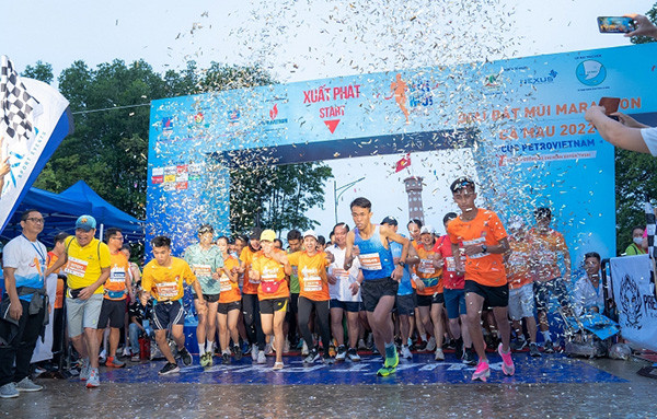 Ấn tượng cung đường Marathon Đất Mũi 2022 - Cúp Petrovietnam