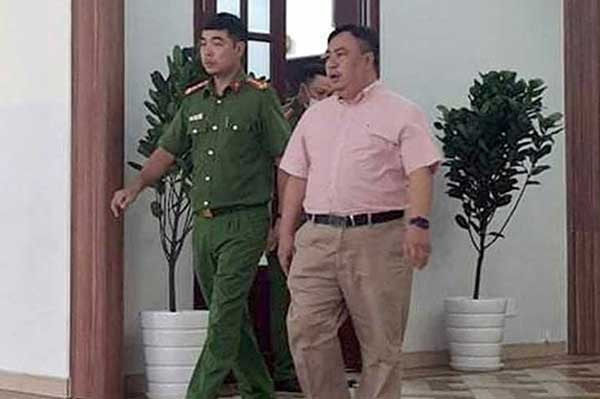 Cựu Giám đốc BV Mắt TP.HCM và 7 đồng phạm sắp hầu tòa