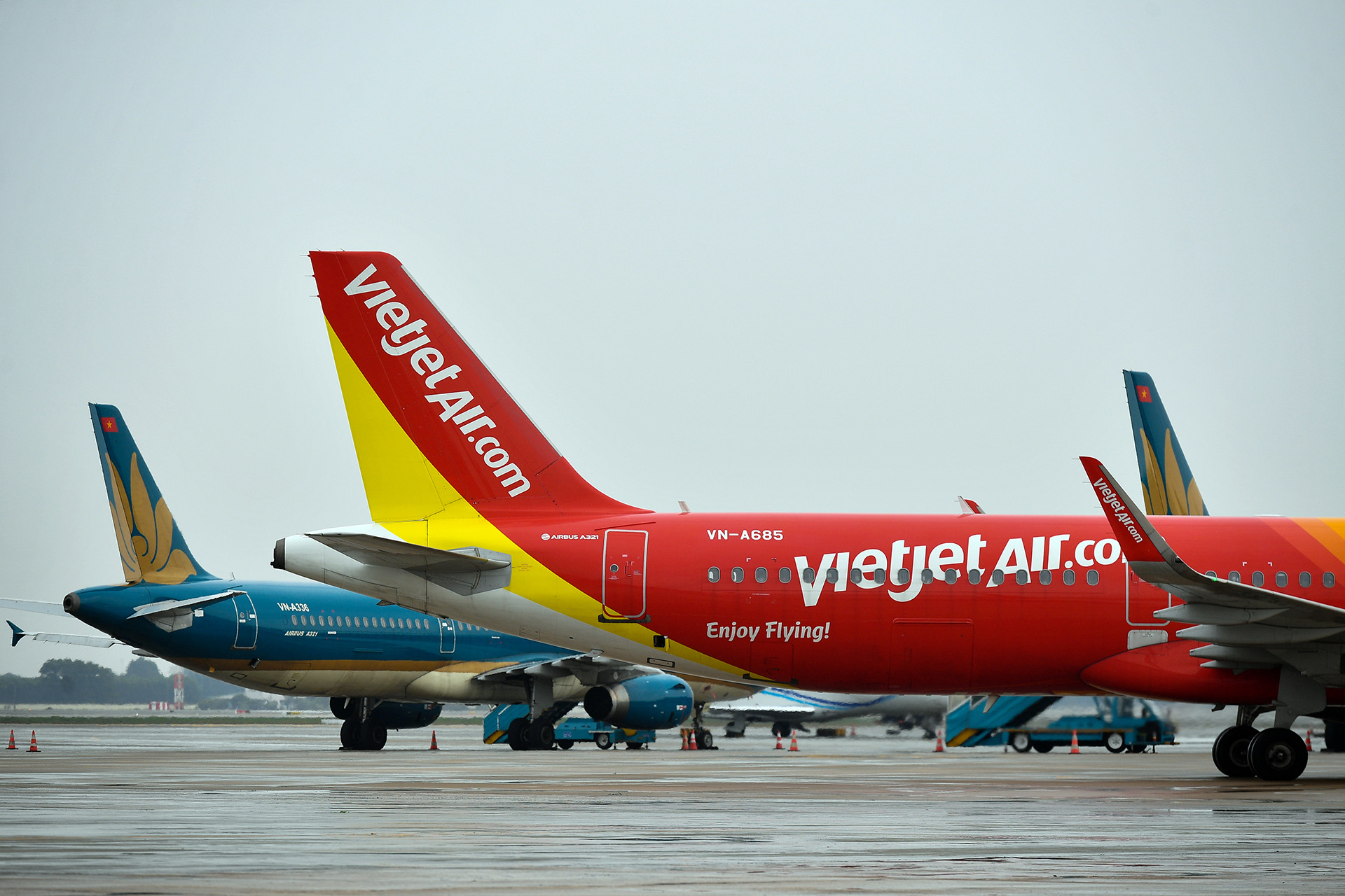 Hàng không khởi sắc: VietJet của tỷ phú Phương Thảo có lãi, Vietnam Airlines bớt lỗ