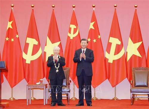 Party General Secretary presented with Friendship Order of China