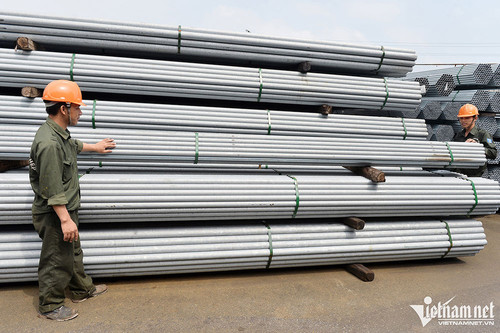 After Hoa Phat, steel manufacturers report losses