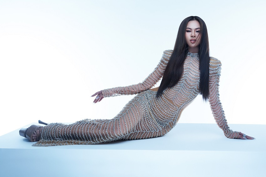 Vẻ sexy của MC song ngữ lọt top 31 Hoa hậu Siêu quốc gia VN 2022