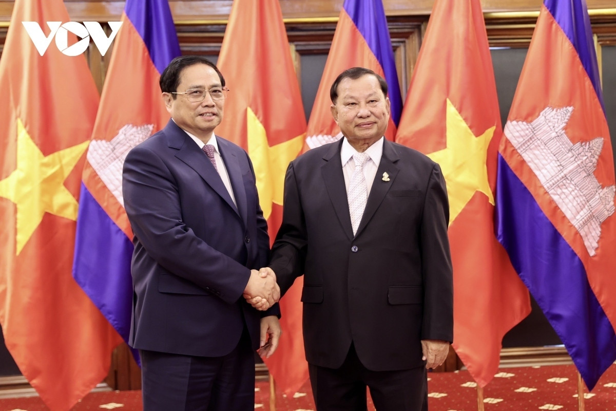 a close look at vietnamese pm s cambodia visit in photos picture 12