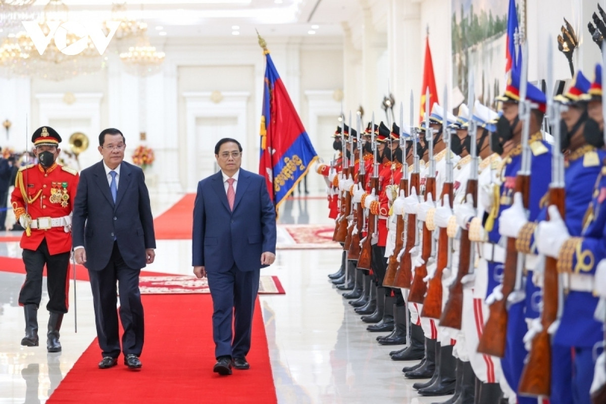 a close look at vietnamese pm s cambodia visit in photos picture 5