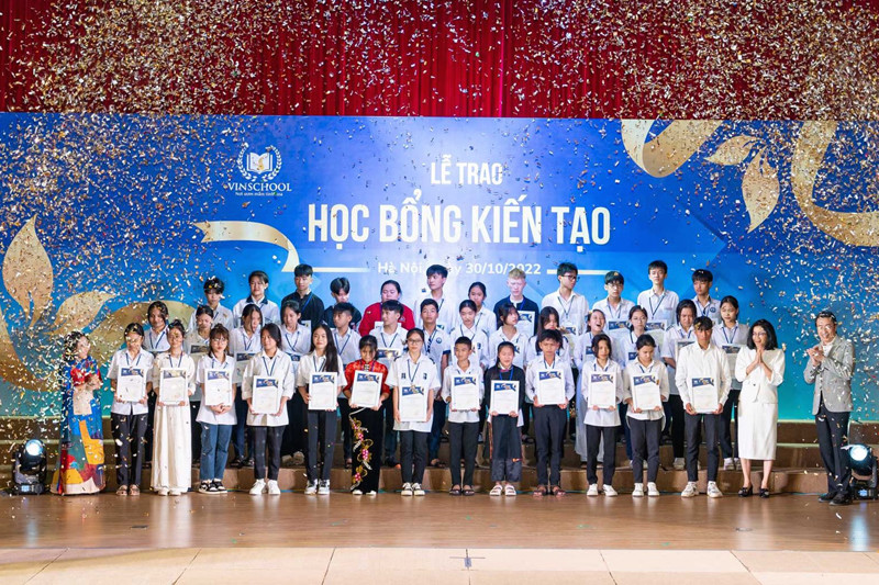 Vinschool trao học bổng Kiến tạo cho 40 học sinh