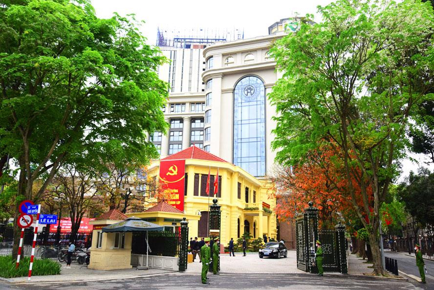 Thành ủy Hà Nội chọn 3 đơn vị thí điểm thi tuyển lãnh đạo cấp phòng