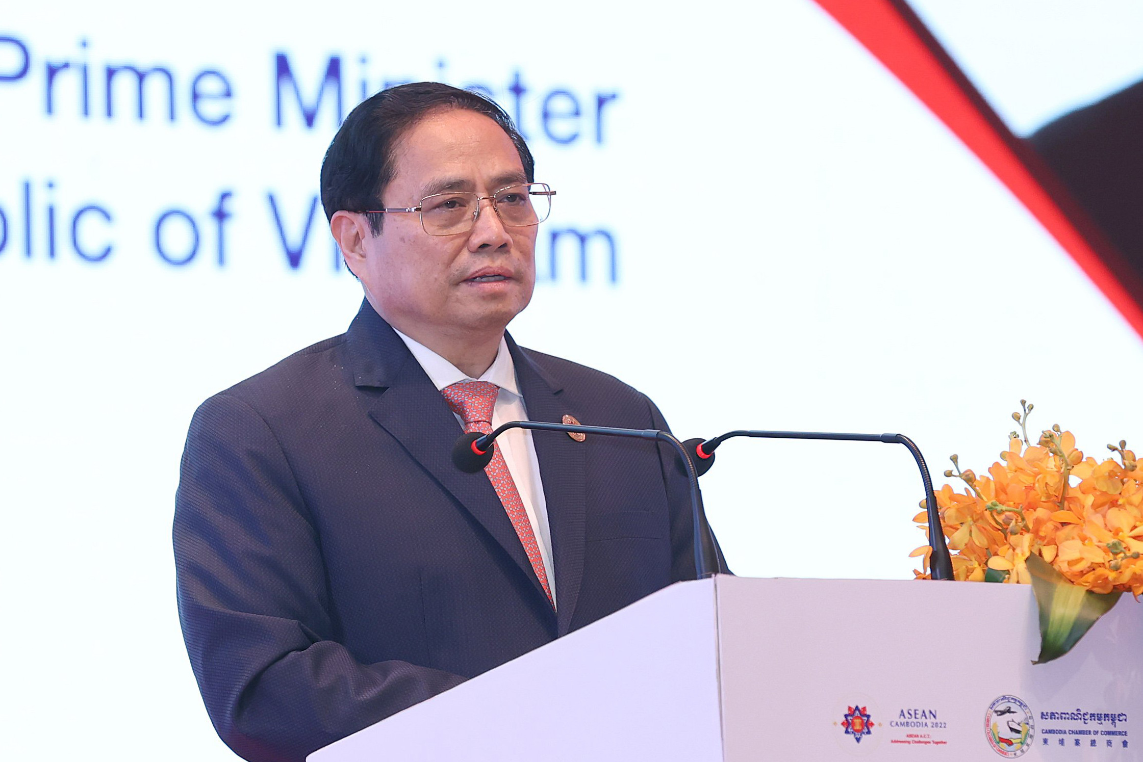 Thủ tướng: ASEAN thúc đẩy mạnh mẽ chuyển đổi số để phục hồi kinh tế