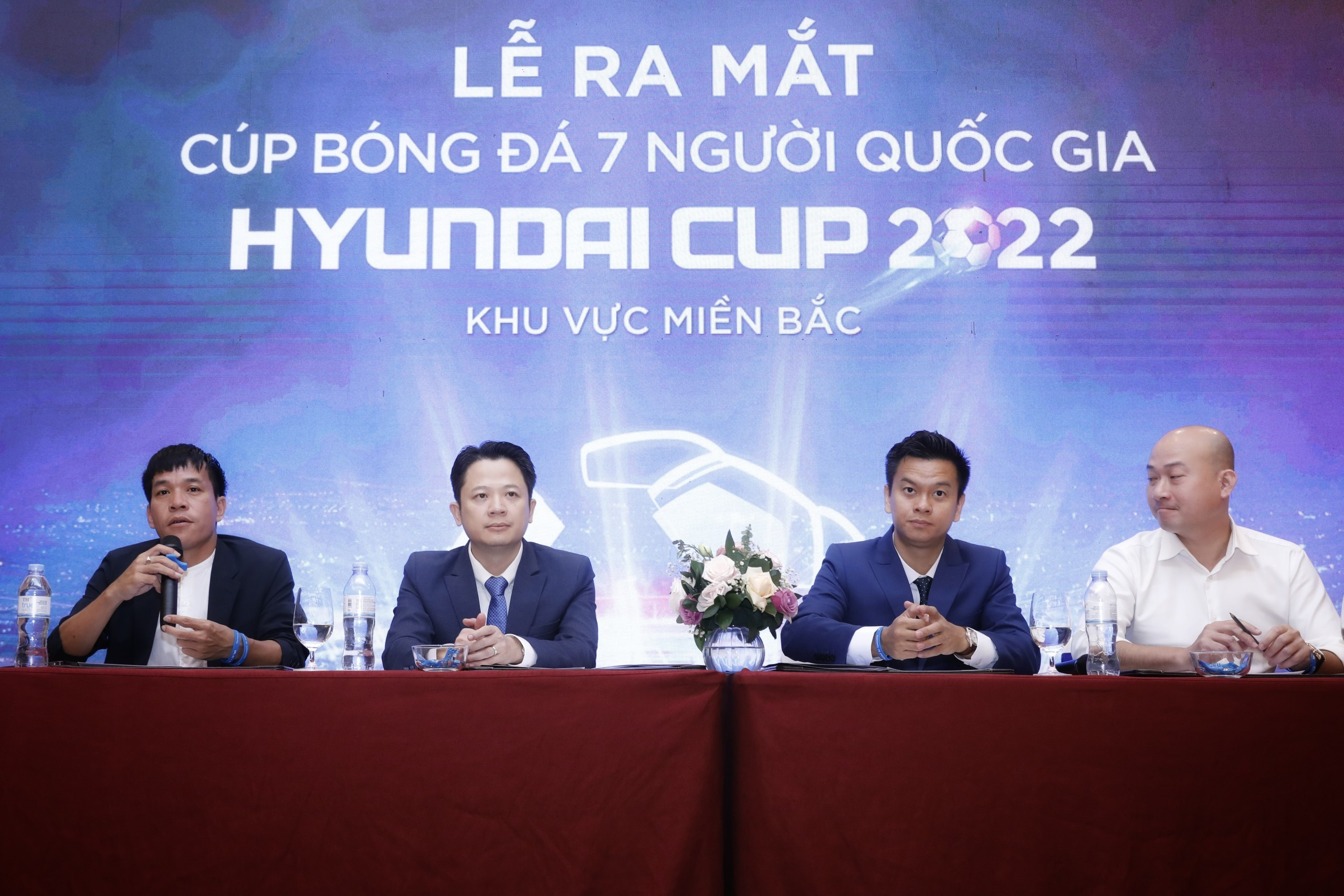 Giải bóng đá 7 người quốc tế có thể tổ chức vào tháng 12